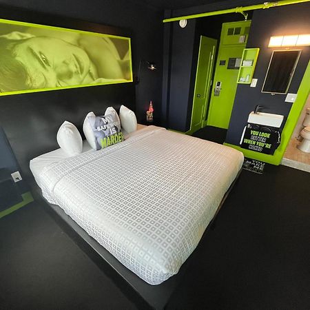 Mari Jean Hotel - All Adults Welcome St. Petersburg Ngoại thất bức ảnh