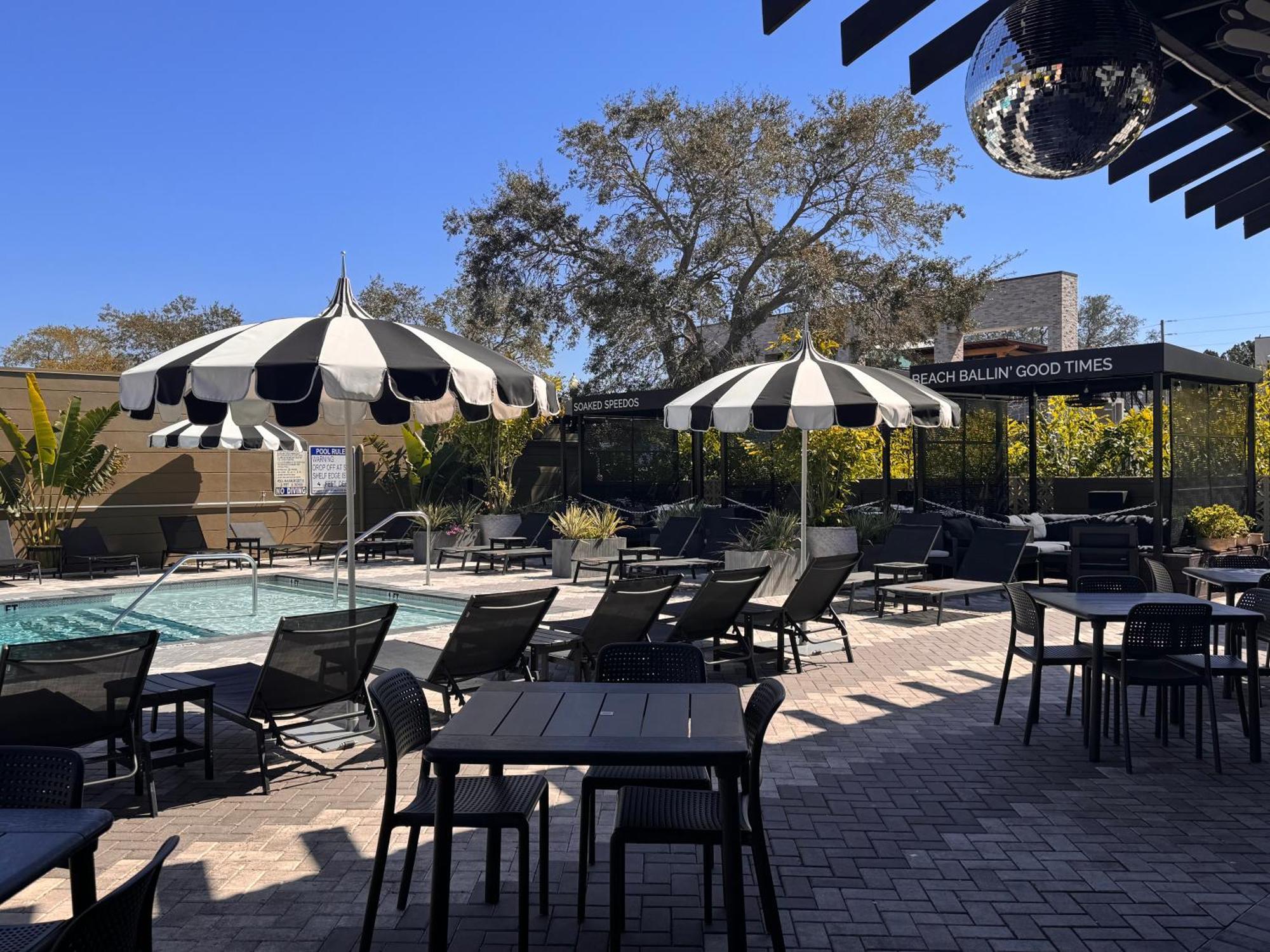 Mari Jean Hotel - All Adults Welcome St. Petersburg Ngoại thất bức ảnh
